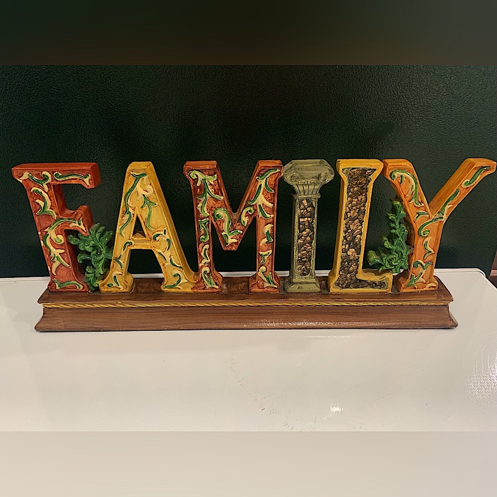 Decor for Home 🧡💚💛 Family